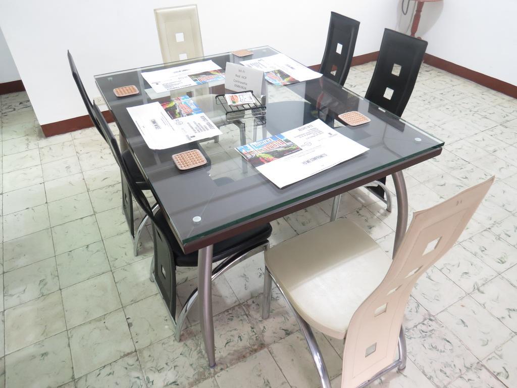 Hostal Casa Prado Medellín Zewnętrze zdjęcie